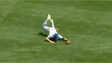 Blue Jays’ Varsho lays out for diving catch to rob Rafaela