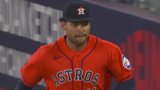 Astros’ Smith makes leaping catch at wall to deny Blue Jays’ tying run