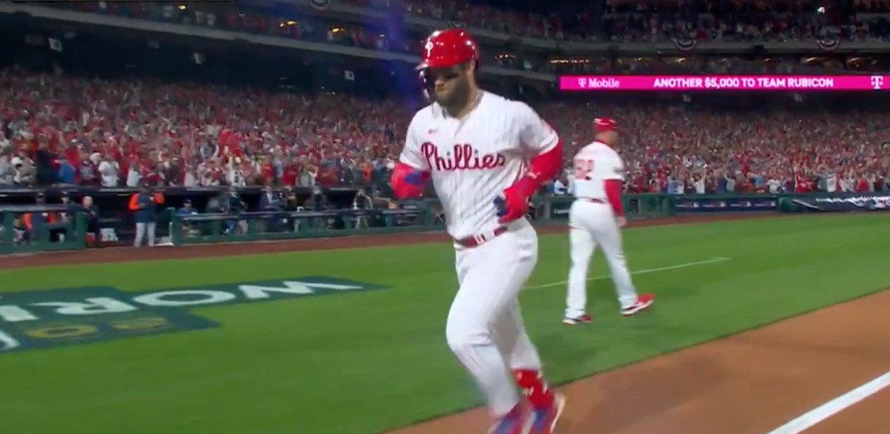 Bryce Harper crushes two-run shot to give Phillies early lead in Game 3 of World Series