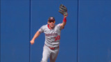 Nationals’ Young bobbles ball, kicks it to himself for wild catch