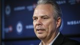 Why Jets should use Hughes trade return as benchmark for Hellebuyck deal