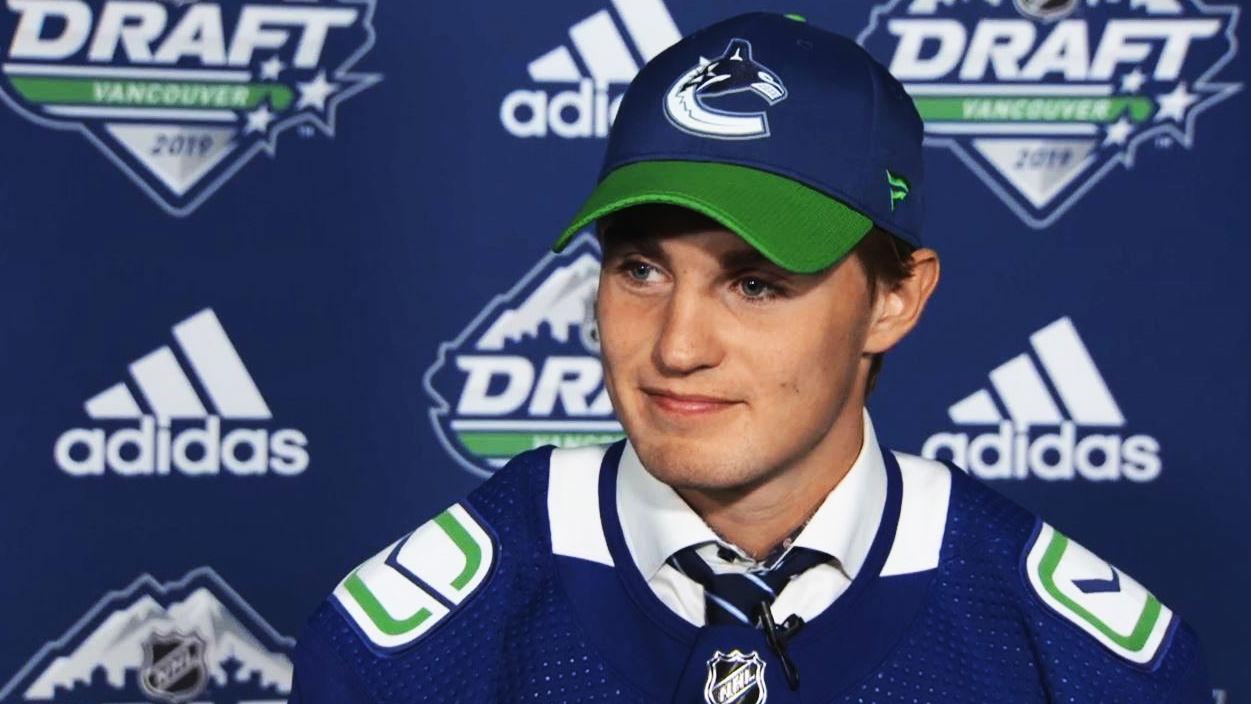 Canucks: What's next for Nils Höglander? - Vancouver Is Awesome