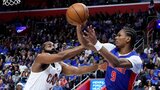 Cavaliers taking in early money, with chance to eliminate top-seeded Pistons