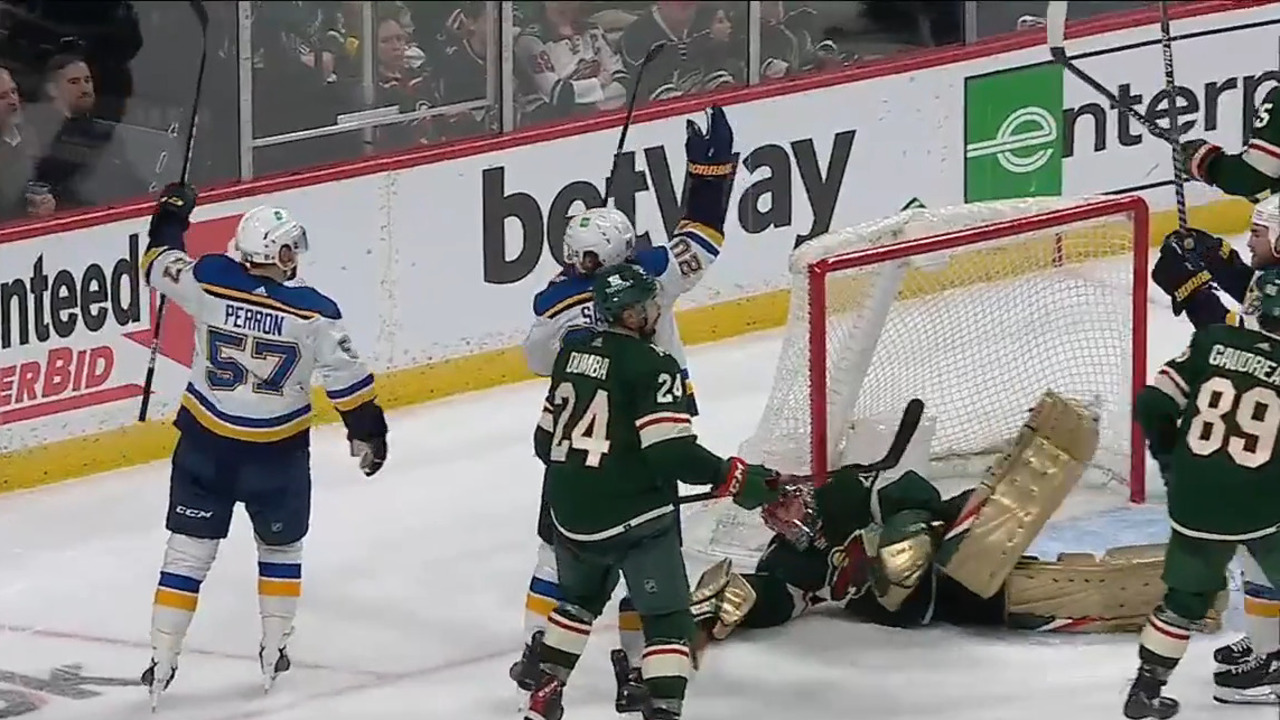 Perron completes hat trick, sends Wild followers to the exits