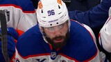 Walman unleashes absolute bomb from the point to give Oilers late lead