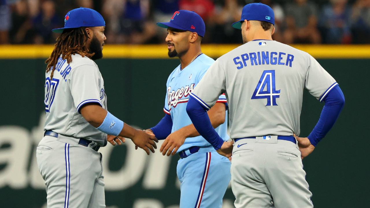 Matt Chapman's walk-off RBI helps Blue Jays reclaim Wild Card spot