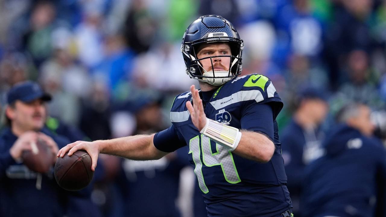 Can Darnold, defence lead Seahawks to Super Bowl win over Patriots?