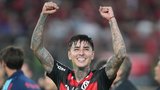 Flamengo’s Pulgar blasts long-range strike for stunning goal