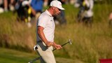 Clark taps in putt to clinch second career U.S. Open title