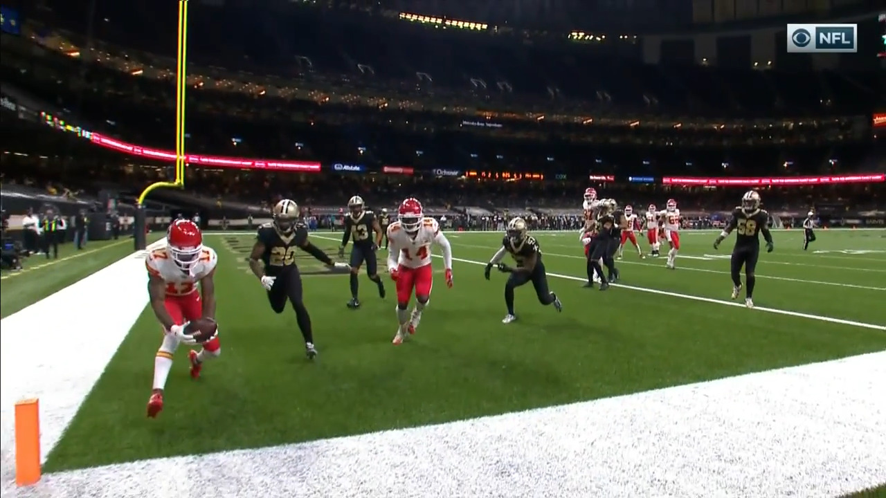 Gotta See It: Mahomes scrambles, makes insane TD throw to Hardman