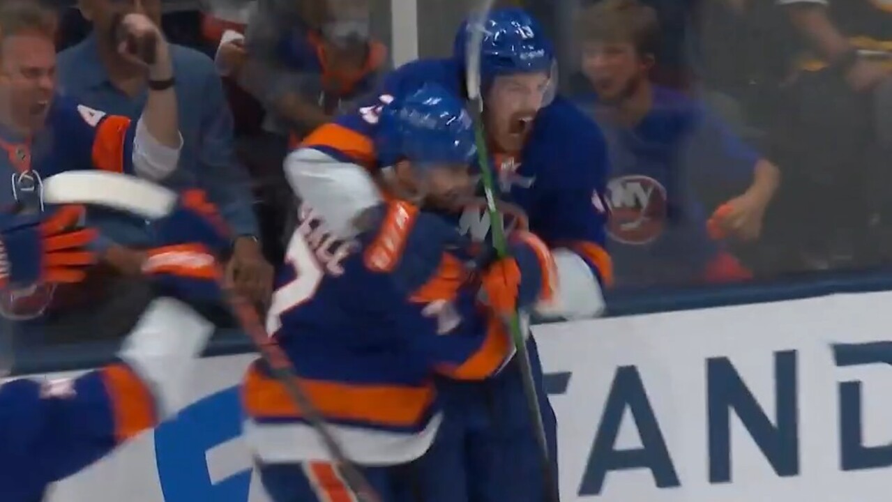 Mathew Barzal beats Game 4 winner at home by Rask at the end of third place