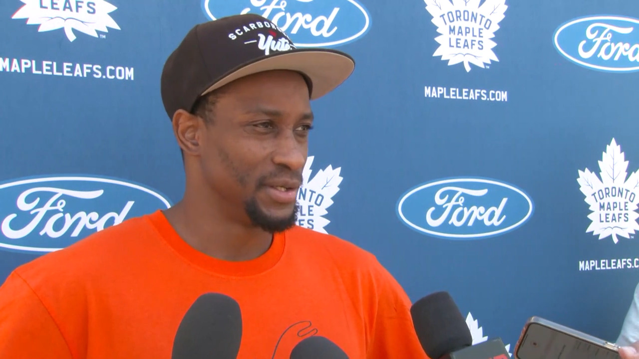 Report: Toronto Maple Leafs make Wayne Simmonds available for trade