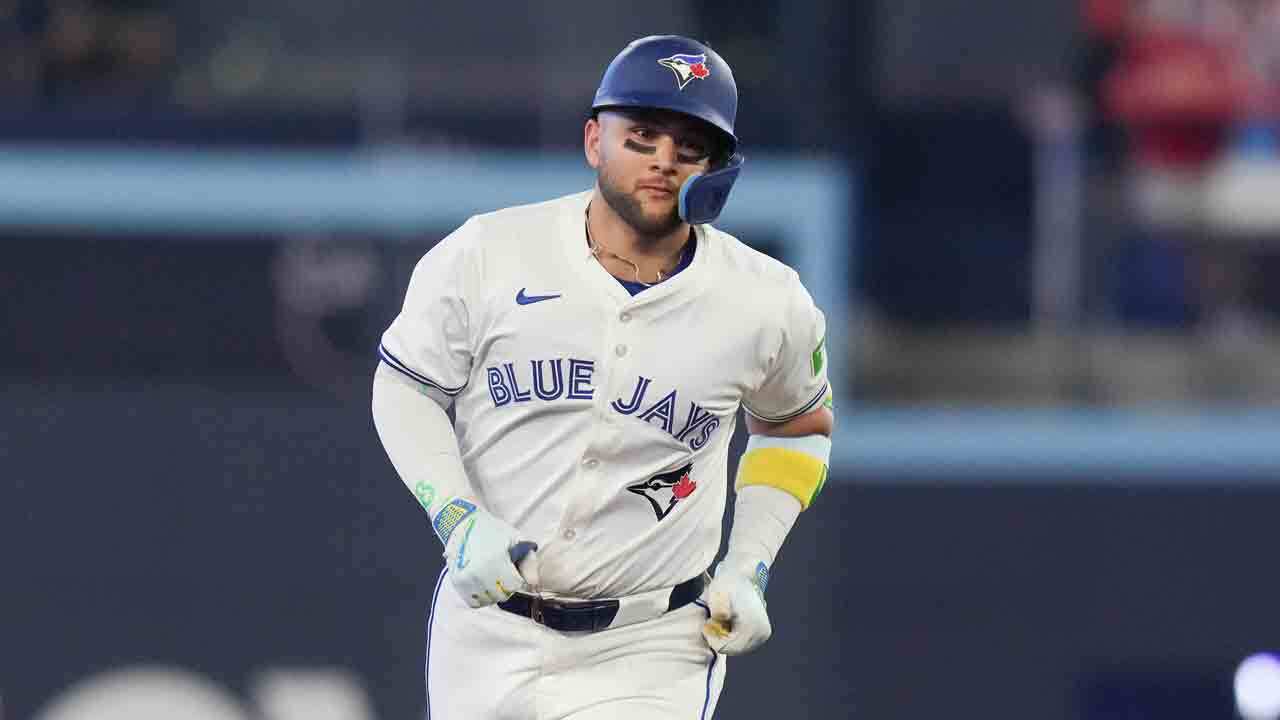Blue Jays' Schneider: Bichette out for regular season, could return for playoffs