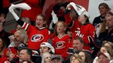 Hurricanes fans erupt in Ole chants during Game 5