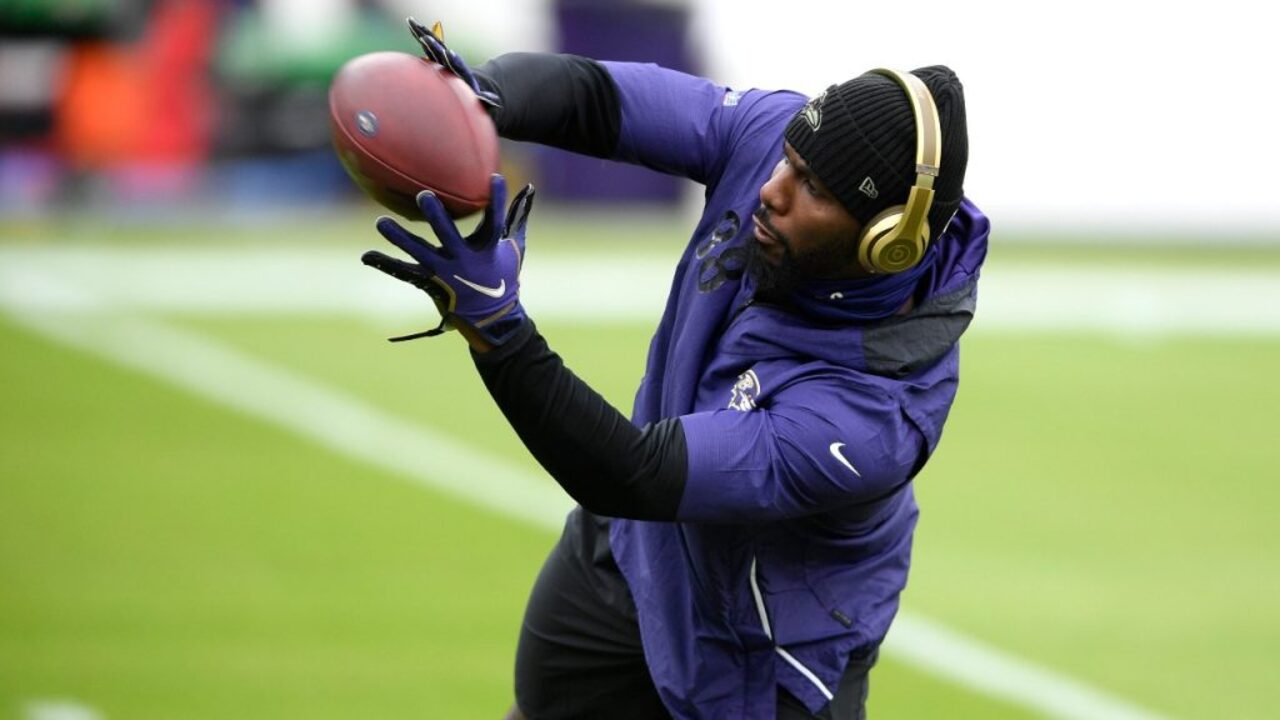 Ravens-Cowboys Reacts, Dez Tests Positive for COVID-19, and More