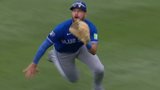 Blue Jays’ Lukes makes diving grab to rob Cubs’ Suzuki with bases loaded