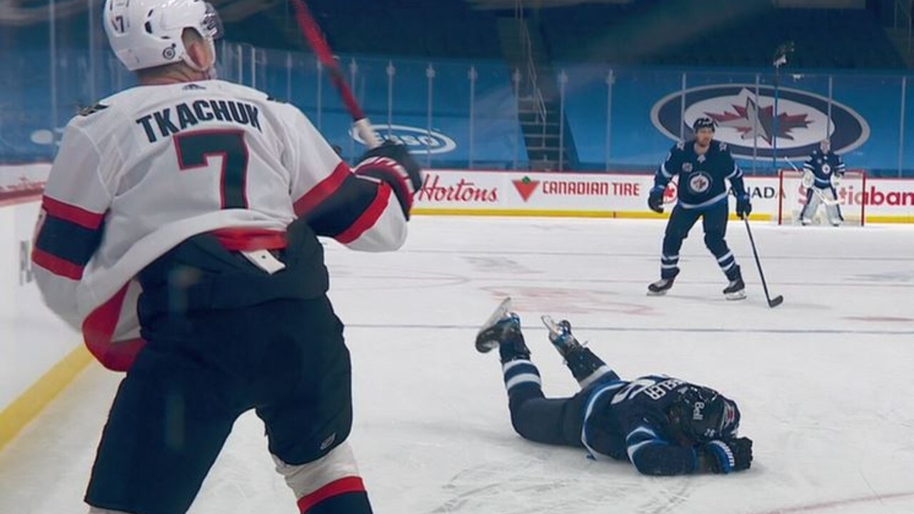 Jets captain Blake Wheeler leaves game vs. Maple Leafs with injury