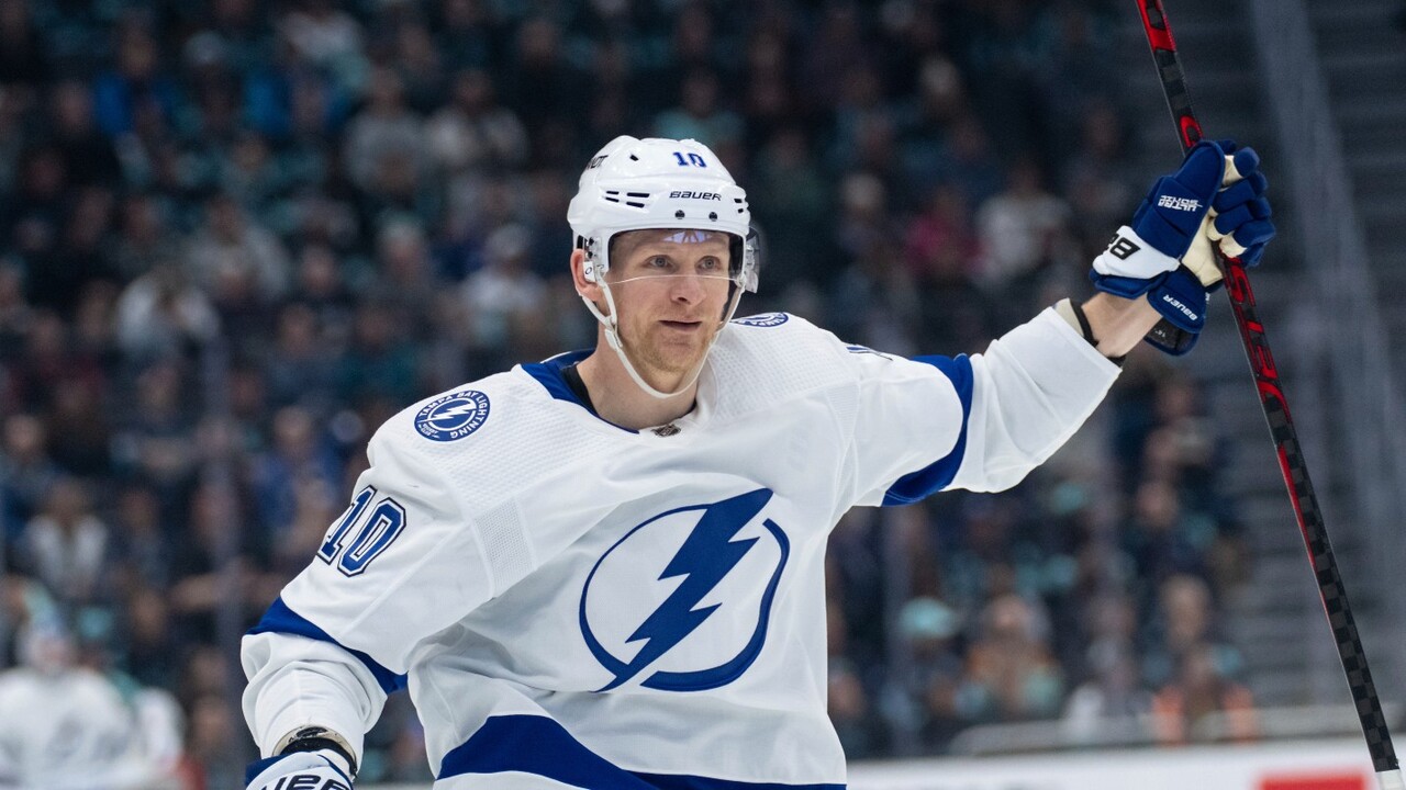 Blackhawks Acquire Forward Corey Perry from the Tampa Bay Lightning - On  Tap Sports Net