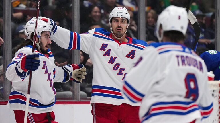 Rangers’ Chris Kreider discusses trade rumblings