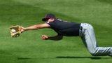 Guardians’ Halpin robs Holliday of hit with unreal diving catch