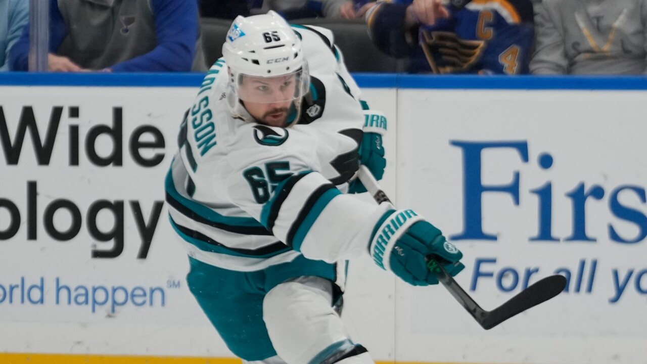 Erik Karlsson Deserves the McDavid Treatment for His Historic Season - The  Hockey News