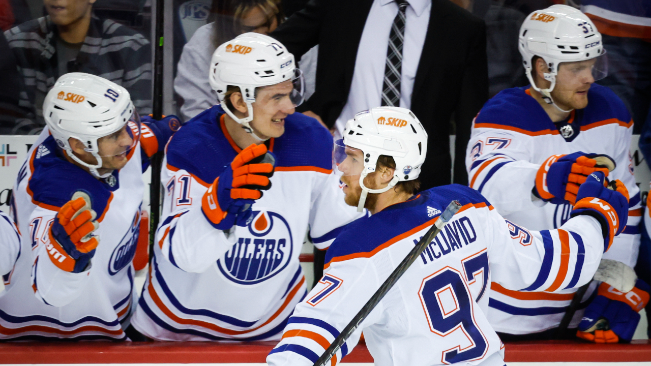 Fans pay tribute to Oilers veteran ahead of expected retirement