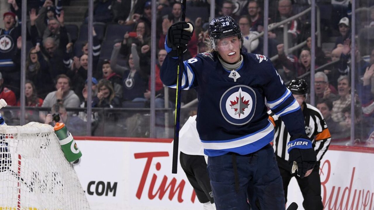 Cheveldayoff on Patrik Laine: 'He's probably going to have one of the best  years of his career' 