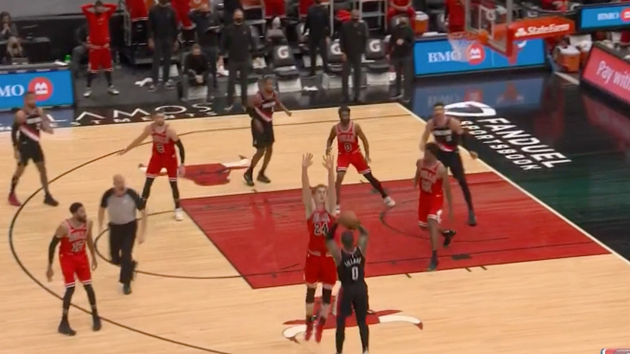 Gotta See It: Lillard hits back-to-back threes to give Trail Blazers unbelievable win