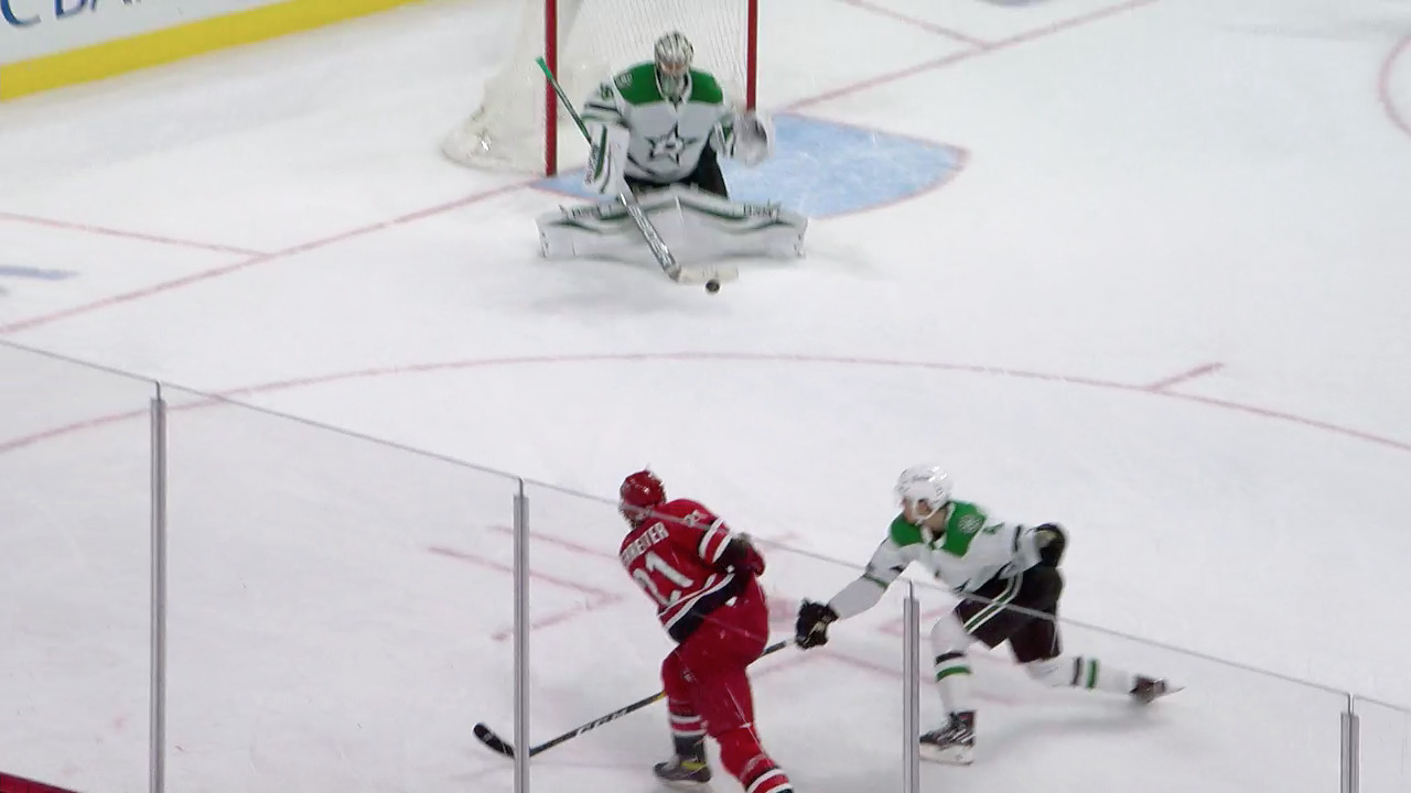 Niederreiter levels slapshot labelled for top corner to even score against Stars