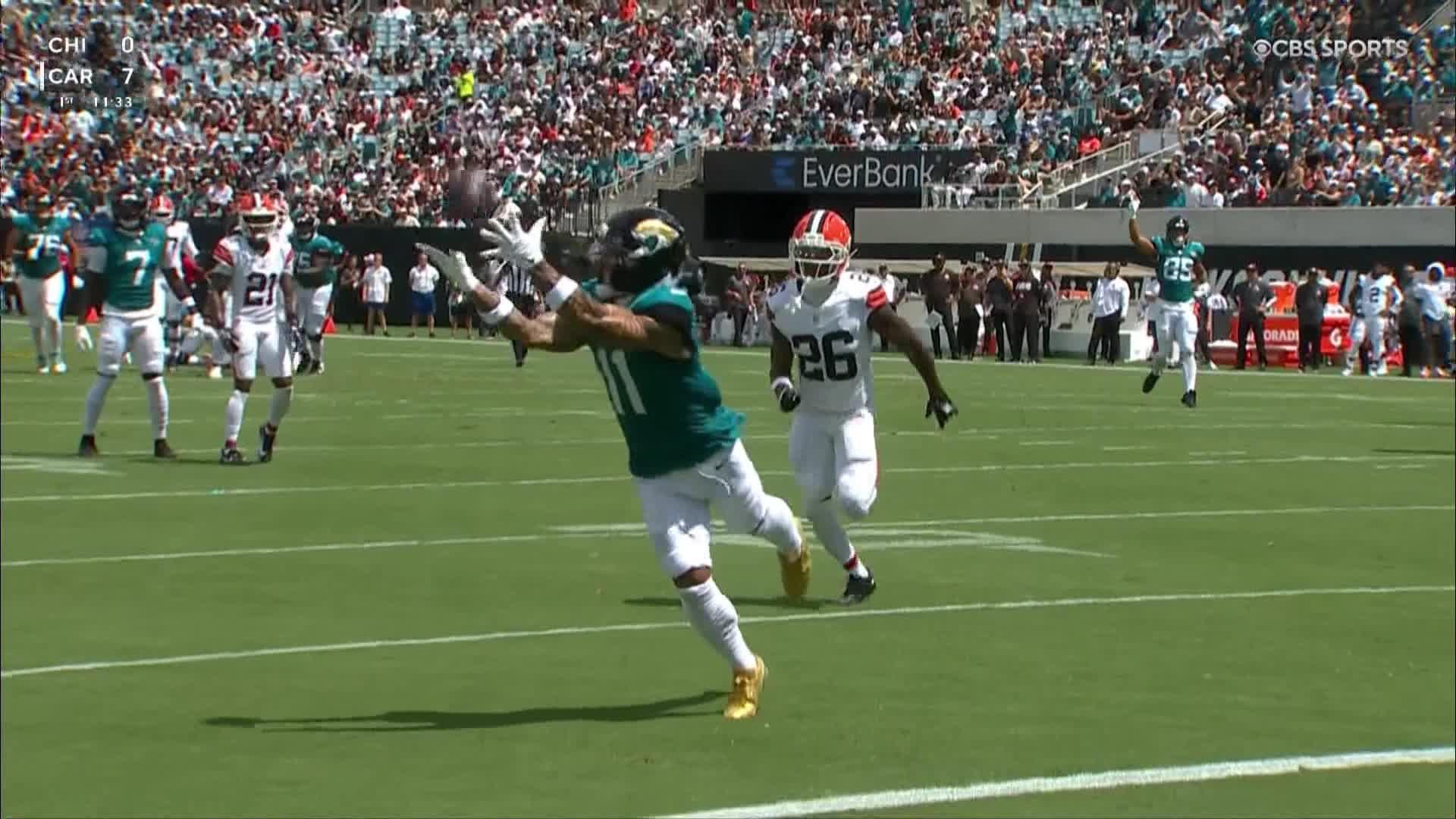 Jaguars’ Washington lays it all out with remarkable diving catch for TD
