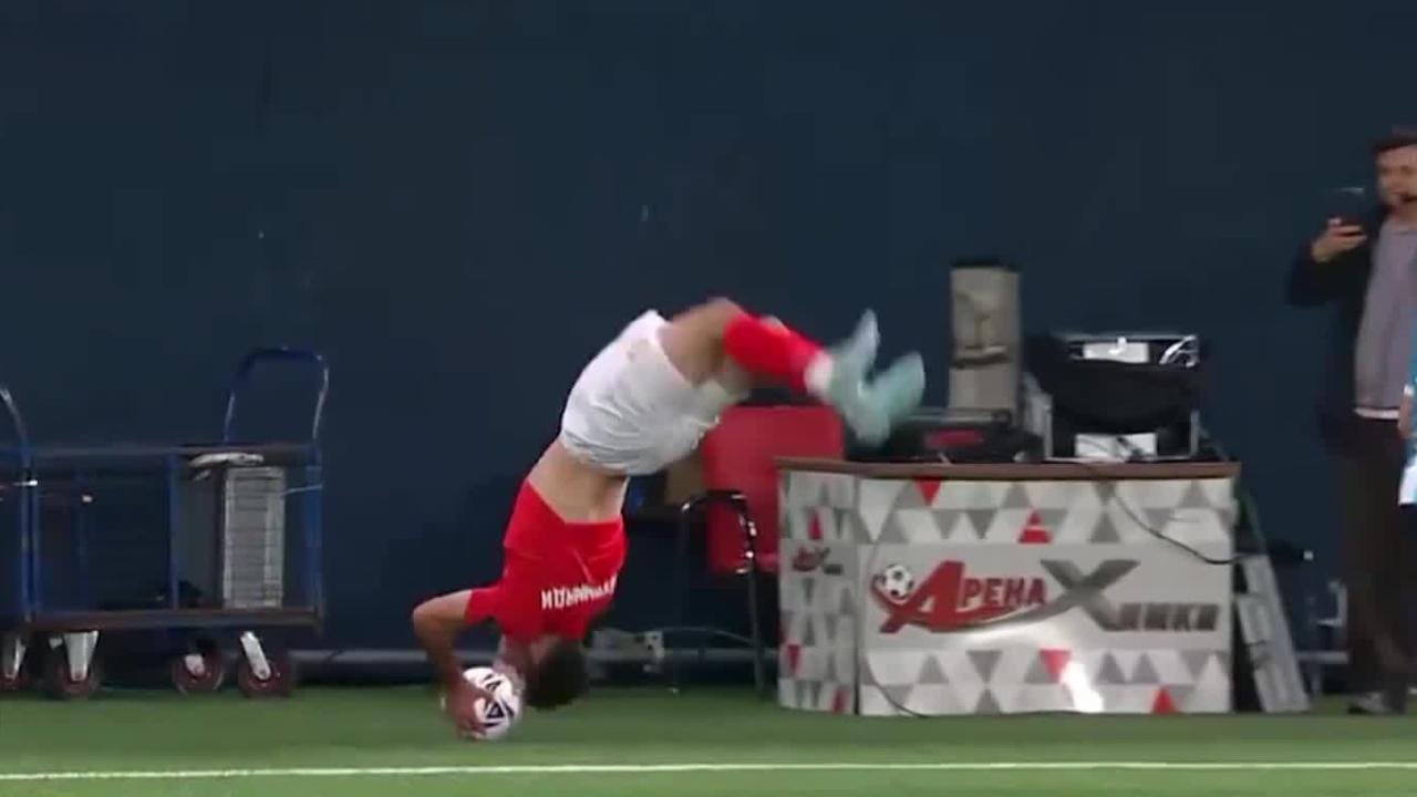 Spartak Kostroma’s Mohammadi pulls off acrobatic flip-throw for assist