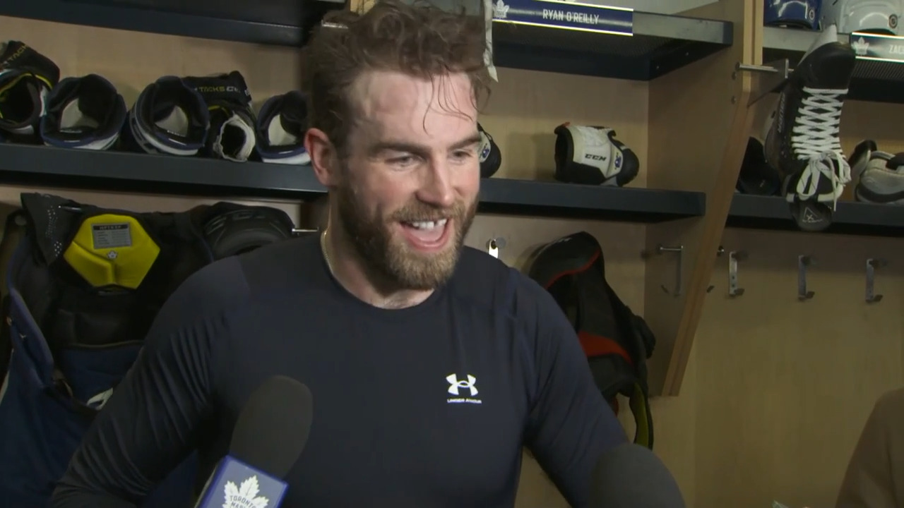 Toronto Maple Leafs Ryan O'Reilly injured hand against Vancouver Canucks