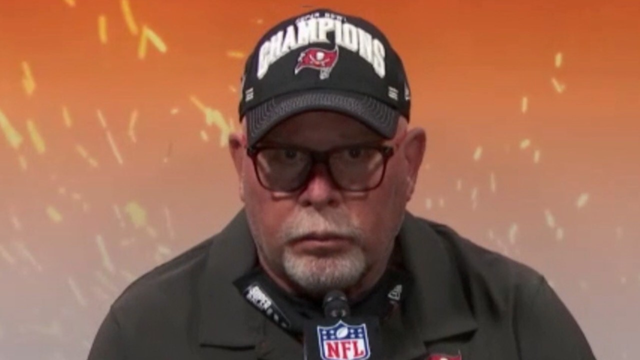 Bruce Arians Takes a Gatorade Bath! 