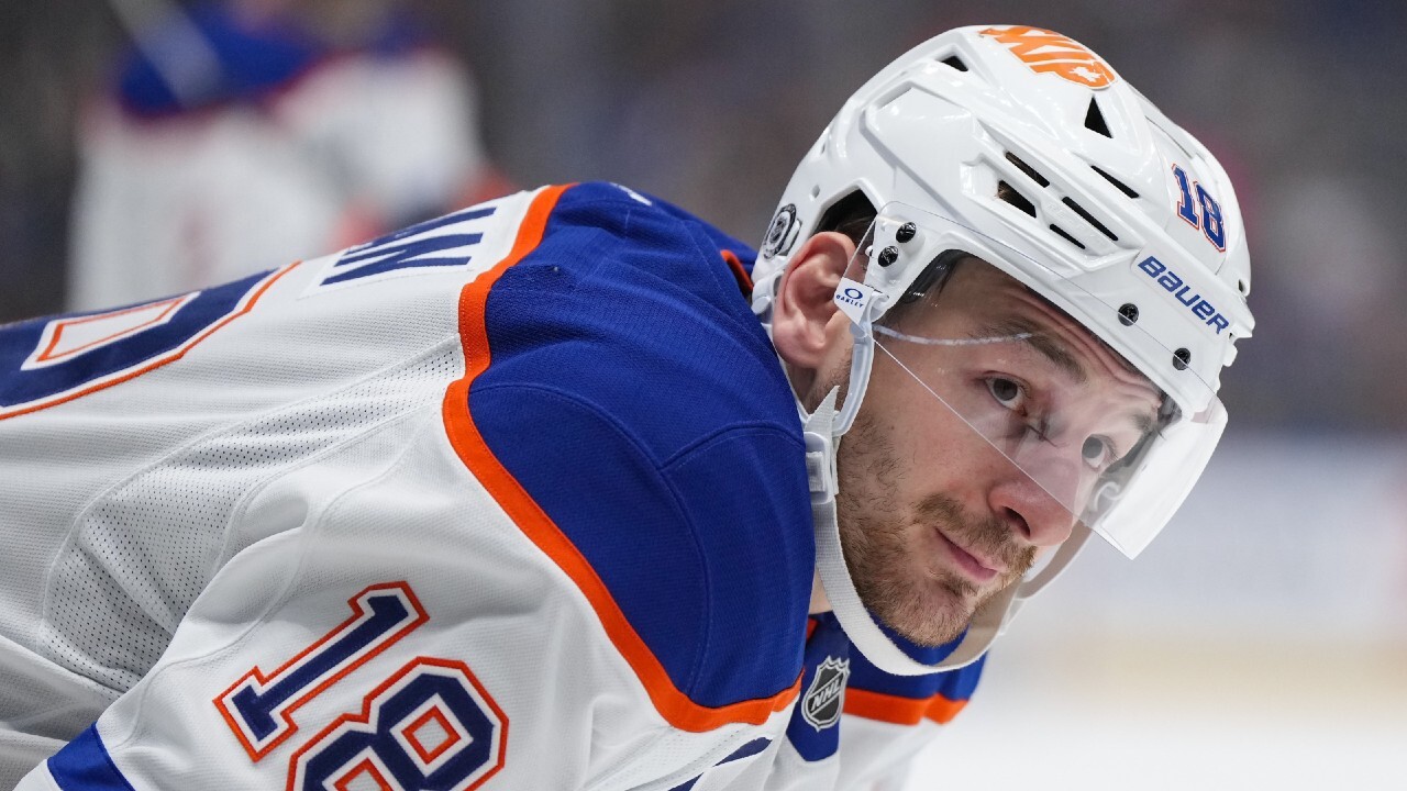 Zach Hyman skating for the Edmonton Oilers