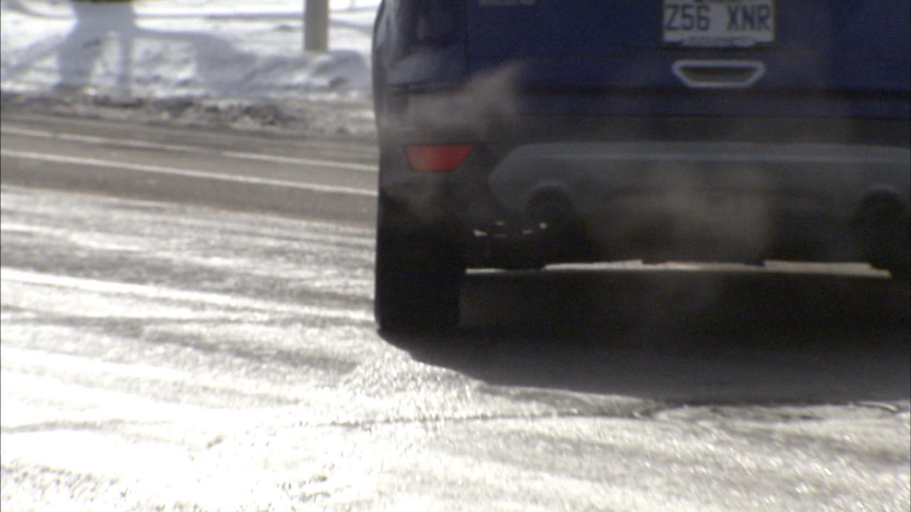 Pas de pneus d'hiver? « Restez chez vous », dit CAA-Québec