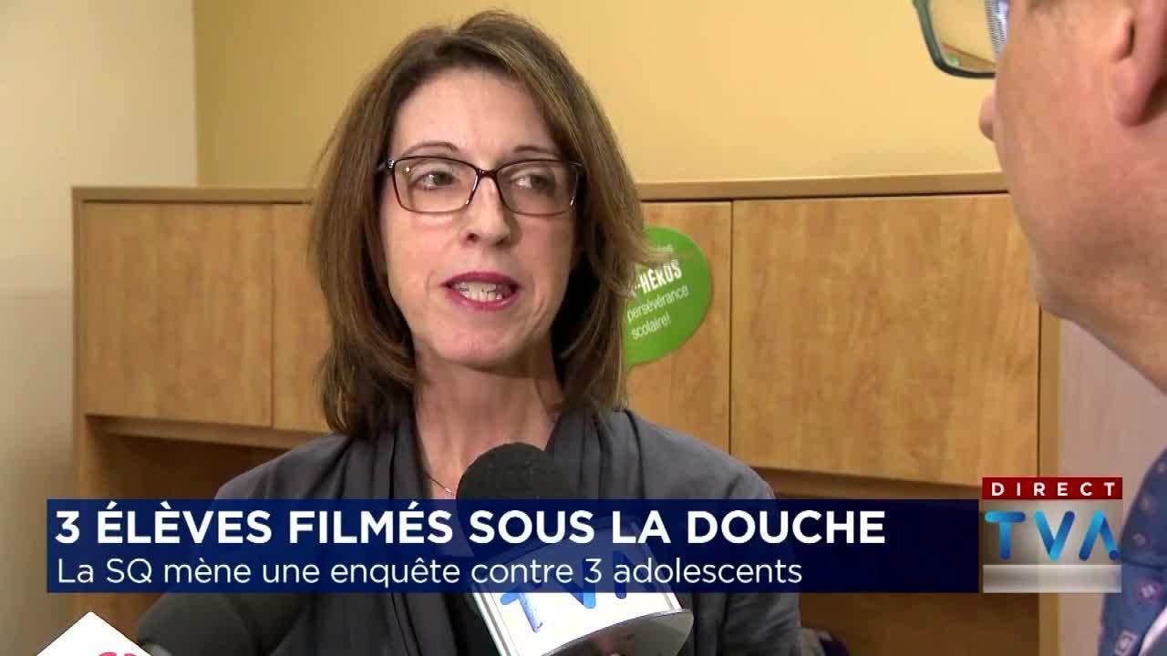 Nu douche les adolescents