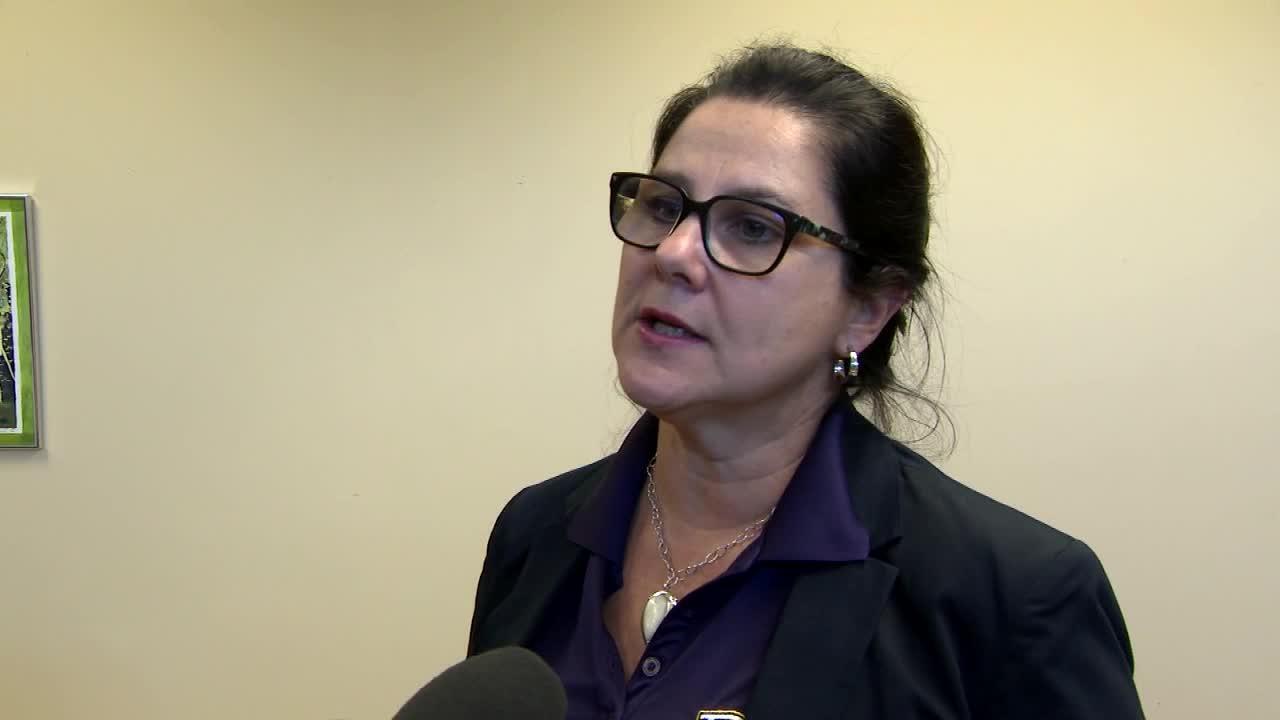 Une cole secondaire s'attaque la cigarette lectronique: notre reportage Une cole secondaire s'attaque la cigarette lectronique: notre reportage