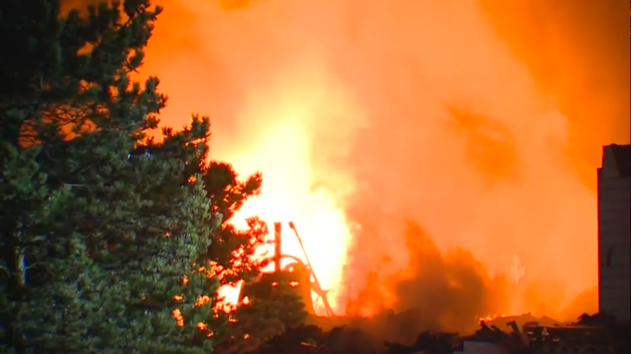 «Des milliers d’explosions»: un mort et un blessé dans l’incendie d’un  magasin de cigarettes électroniques