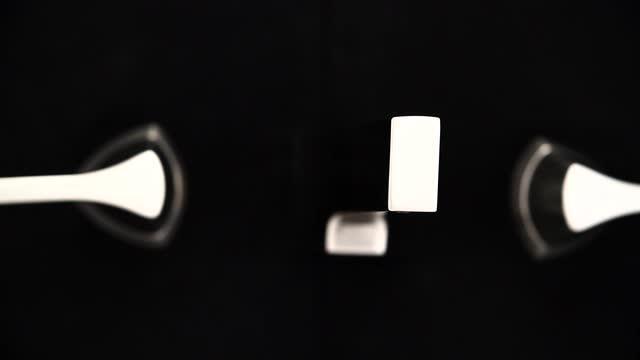 Delta Zura Single Hole Single-Handle Bathroom Faucet with Metal