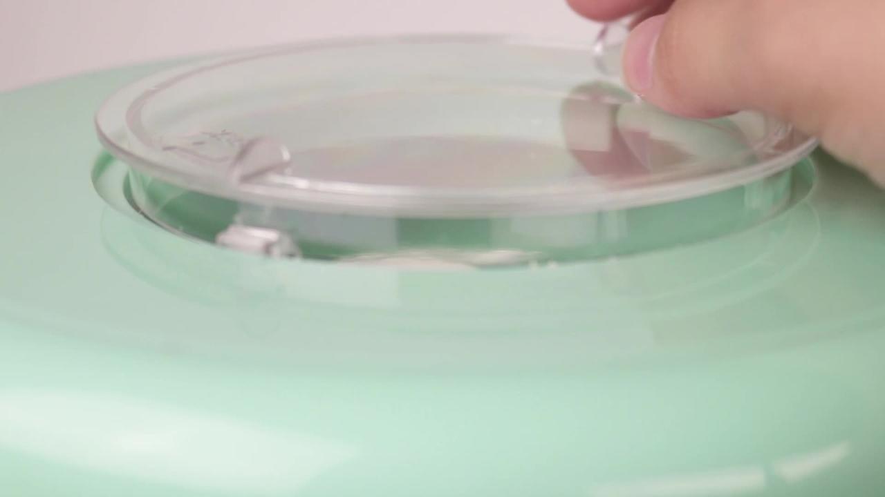 ノスタルジア128オンスマルガリータメーカー&スラッシュマシーン、1ガロンのフローズンドリンクメーカー、ステンレス製の注ぎ口とキャリーハンドル、クリー ノスタルジア マルガリータ フローズン ドリンクメーカー