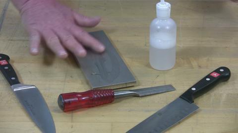 Easy way to Sharpen a knife within a minute, bench grinder hack required 