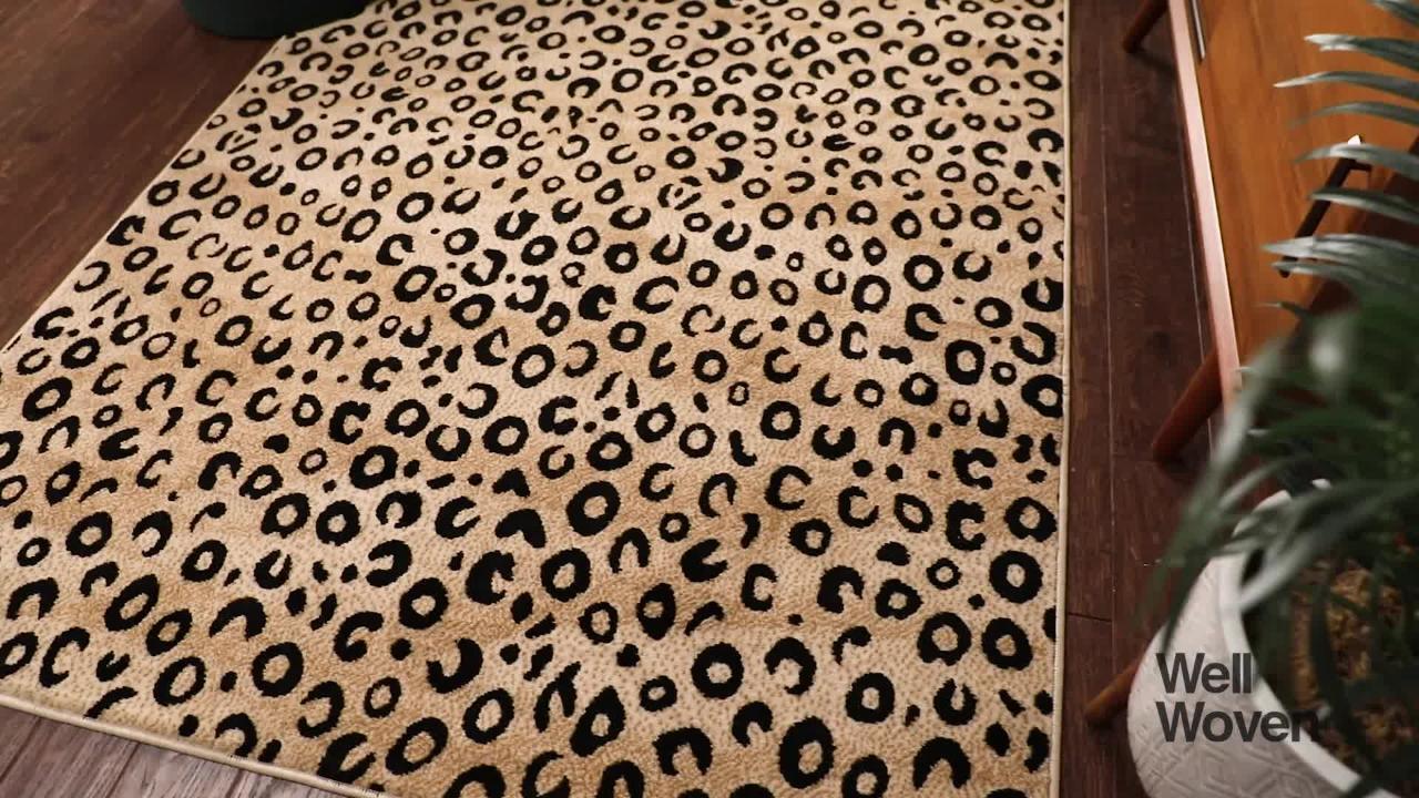 Well Woven Dulcet Leopard Black 5 ft. x 7 ft. Modern Animal Print