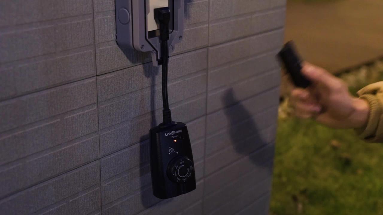 15 Amp Outdoor Plug-In Mechanical Dusk to Dawn Countdown Timer with 2 Grounded Outlets and 1 Remote, Black 15 Amp Outdoor Plug-In Mechanical Dusk to Dawn Countdown Timer with 2 Grounded Outlets and 1 Remote, Black
