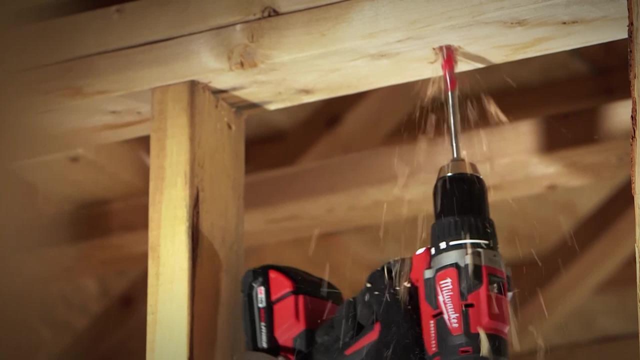 Milwaukee M18 18V Lithium-Ion Brushless Cordless Compact Drill