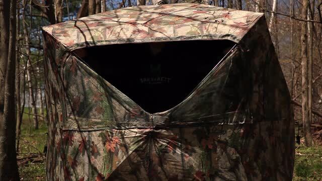 Blinds Grounder 350 3-Person Pop-Up Hunting Blind Bloodtrail Woodland Camo 