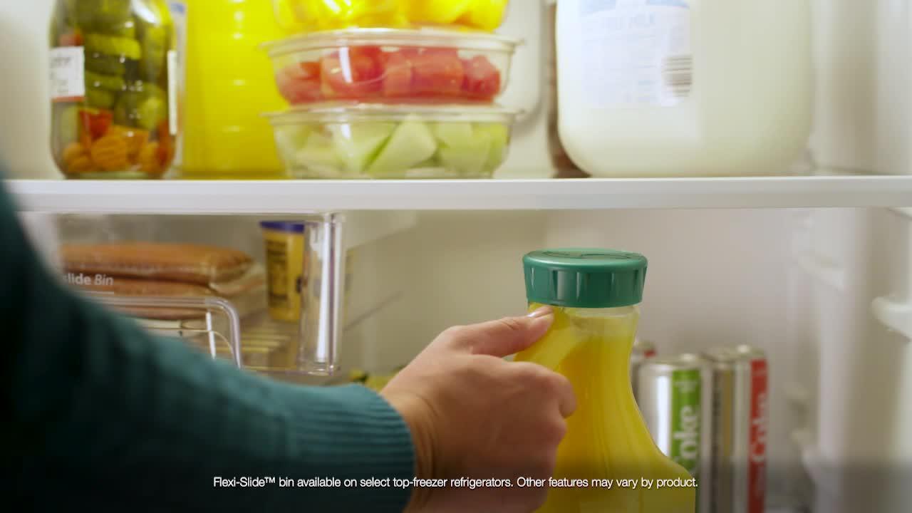 Insignia™ 18.1 Cu. Ft. Top-Freezer Refrigerator White NS  - Best Buy