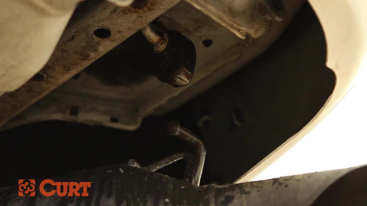CURT Class 3 Trailer Hitch, 2 CURT Class 3 Trailer Hitch, 2