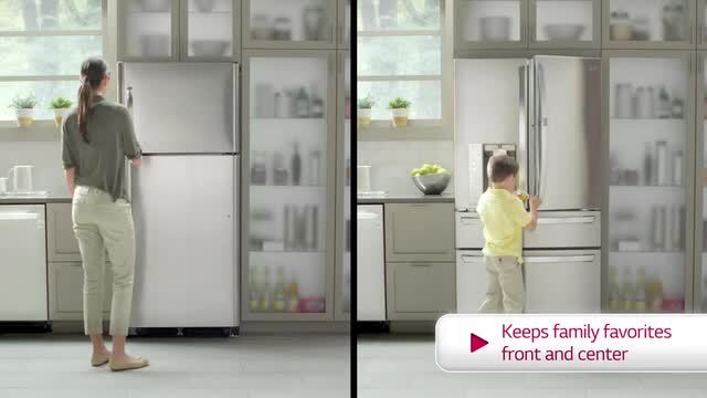 LG 26.1 cu. ft. Side by Side Refrigerator with ColdSaver and Door