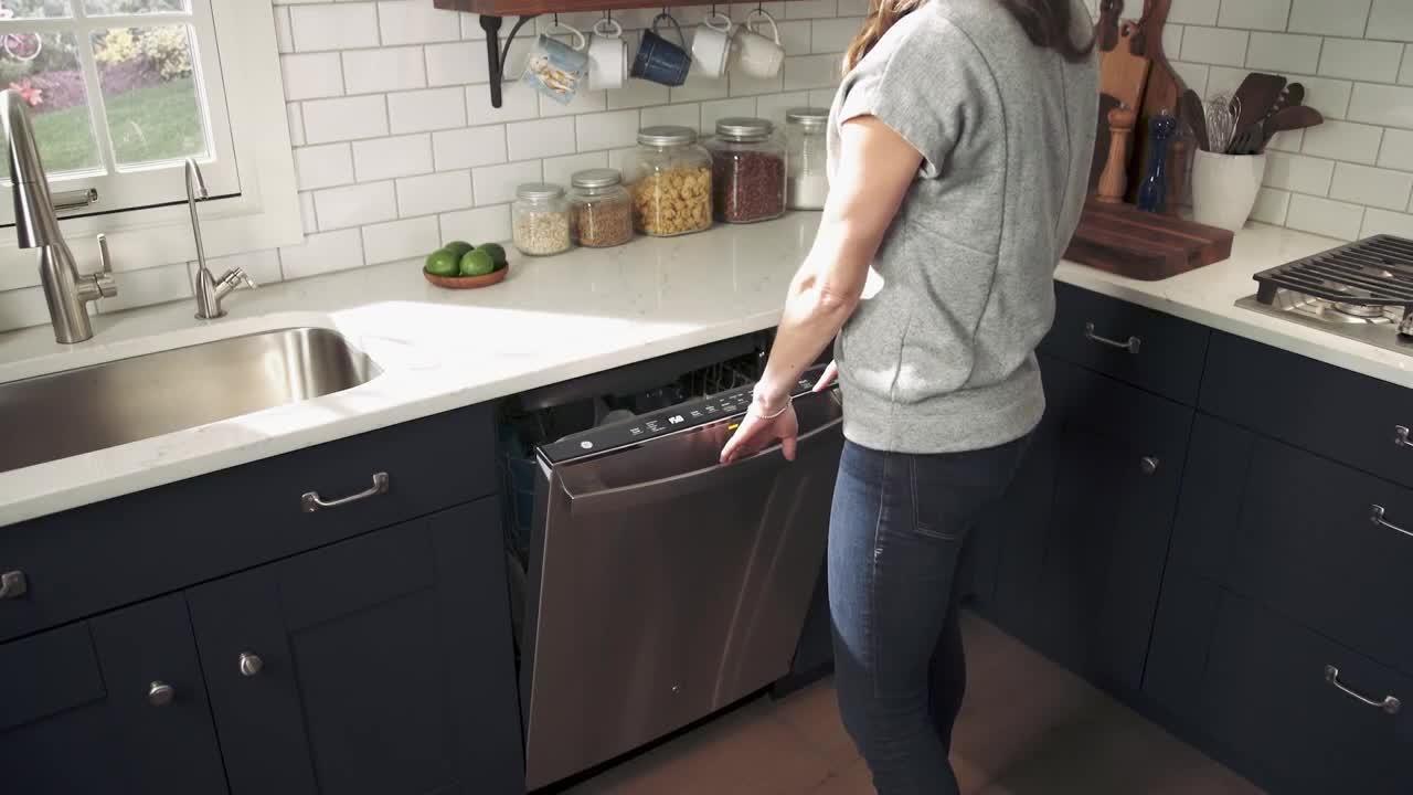Lave-vaisselle portatif de 24 po. avec l'option sanitaire GPT225SSLSS