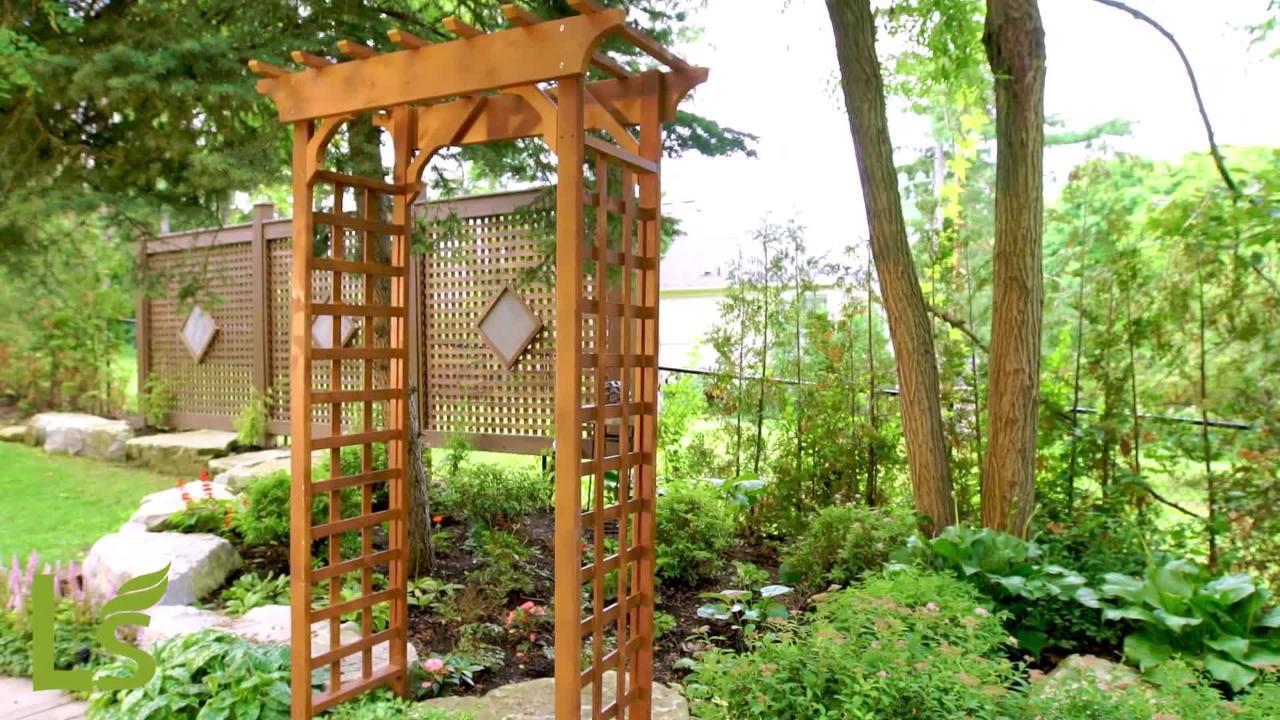 Leisure Season 2 ft. 2 in. x 4 ft. 1 in. x 6 ft. 9 in. Cypress